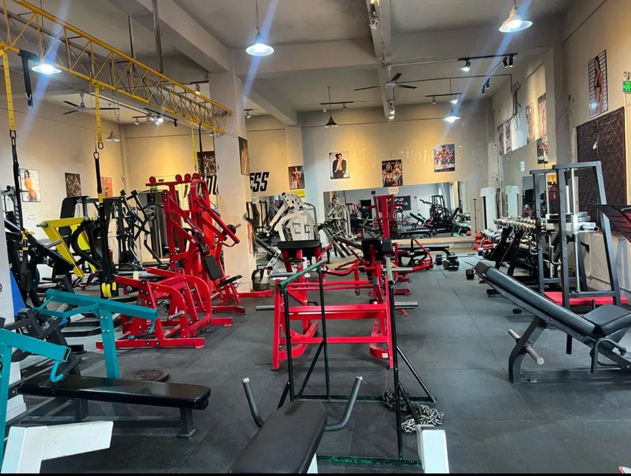 羚gym24小时铁馆