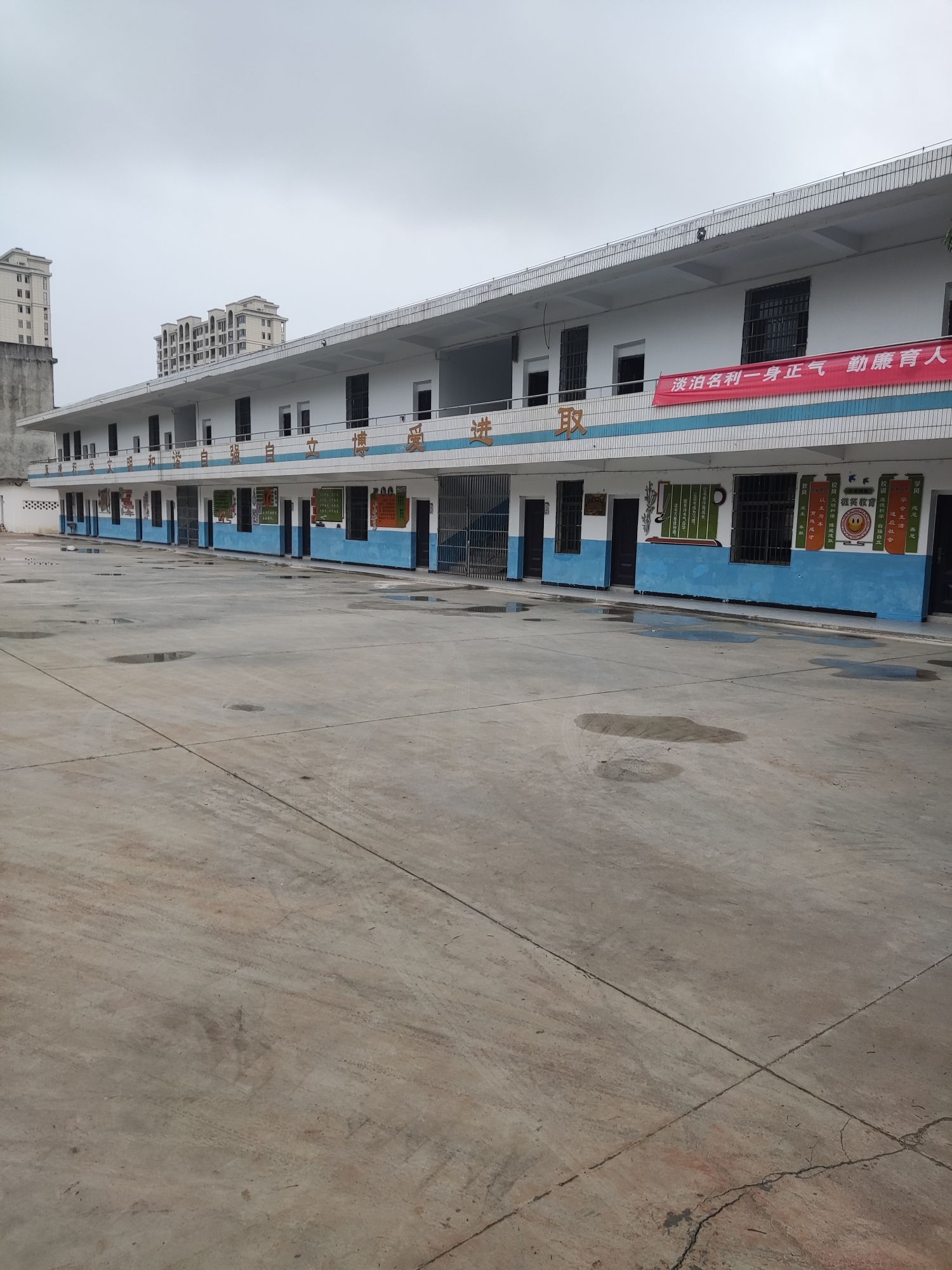 抚州市临川区特殊教育学校(二部)