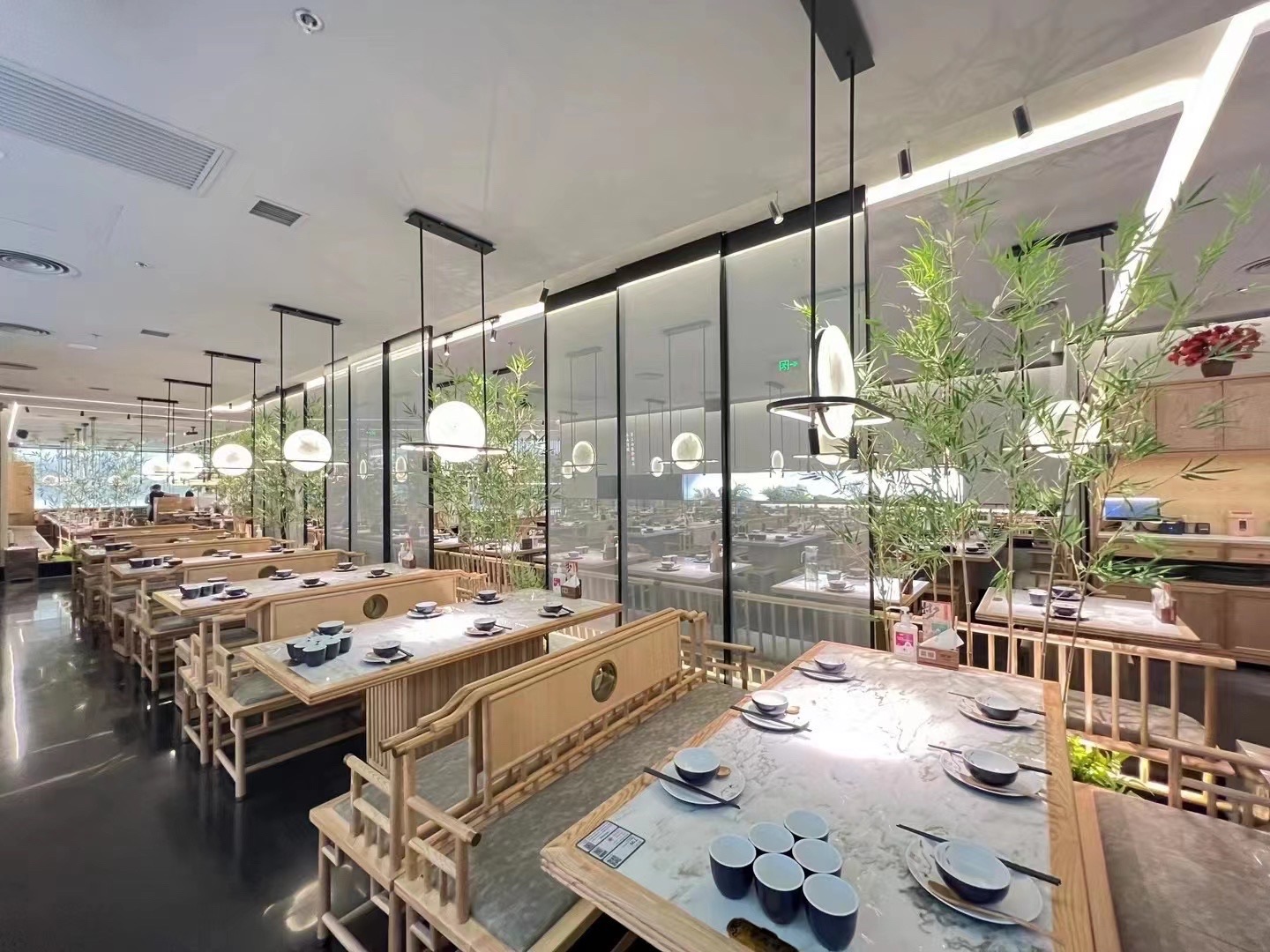 绿茶餐厅(成都三利爱琴海店)