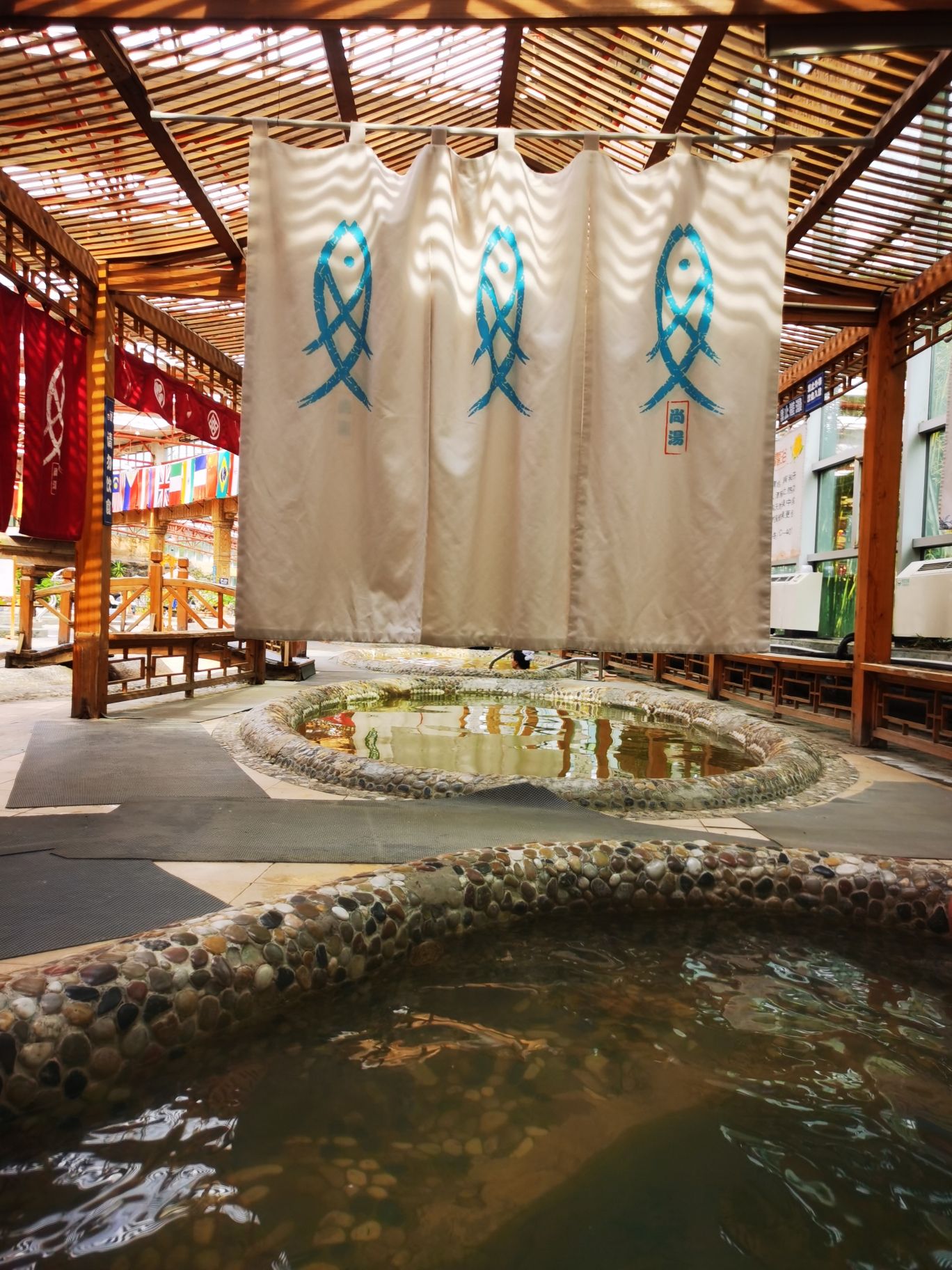 北京红栌温泉山庄·温泉洗浴
