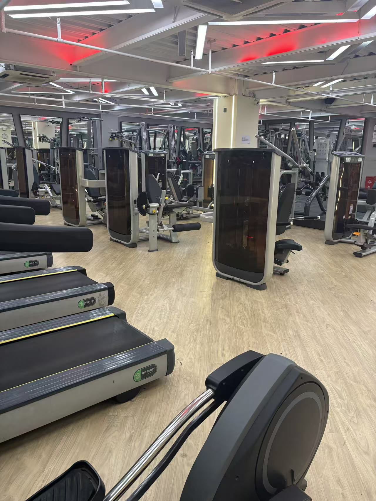 场地封面-V+游泳健身(新华VOCO店)