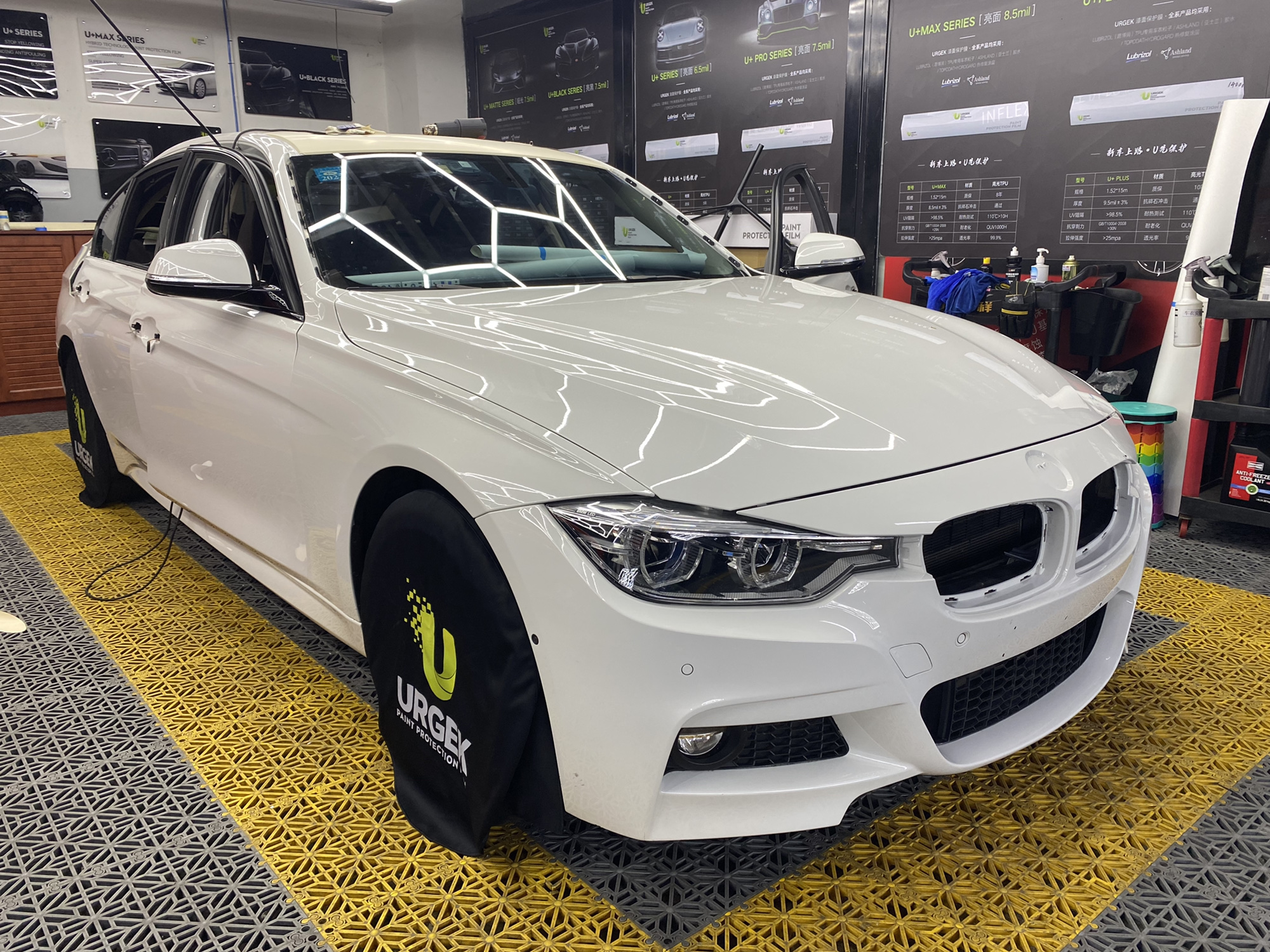 北京E彩汽车贴膜专营店