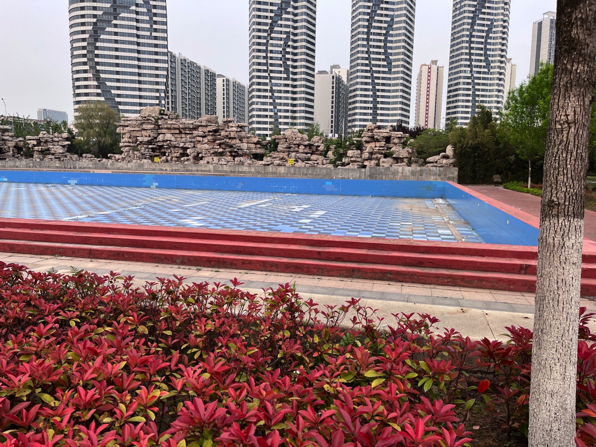 临沂滨河游乐园广场旅行图片 1