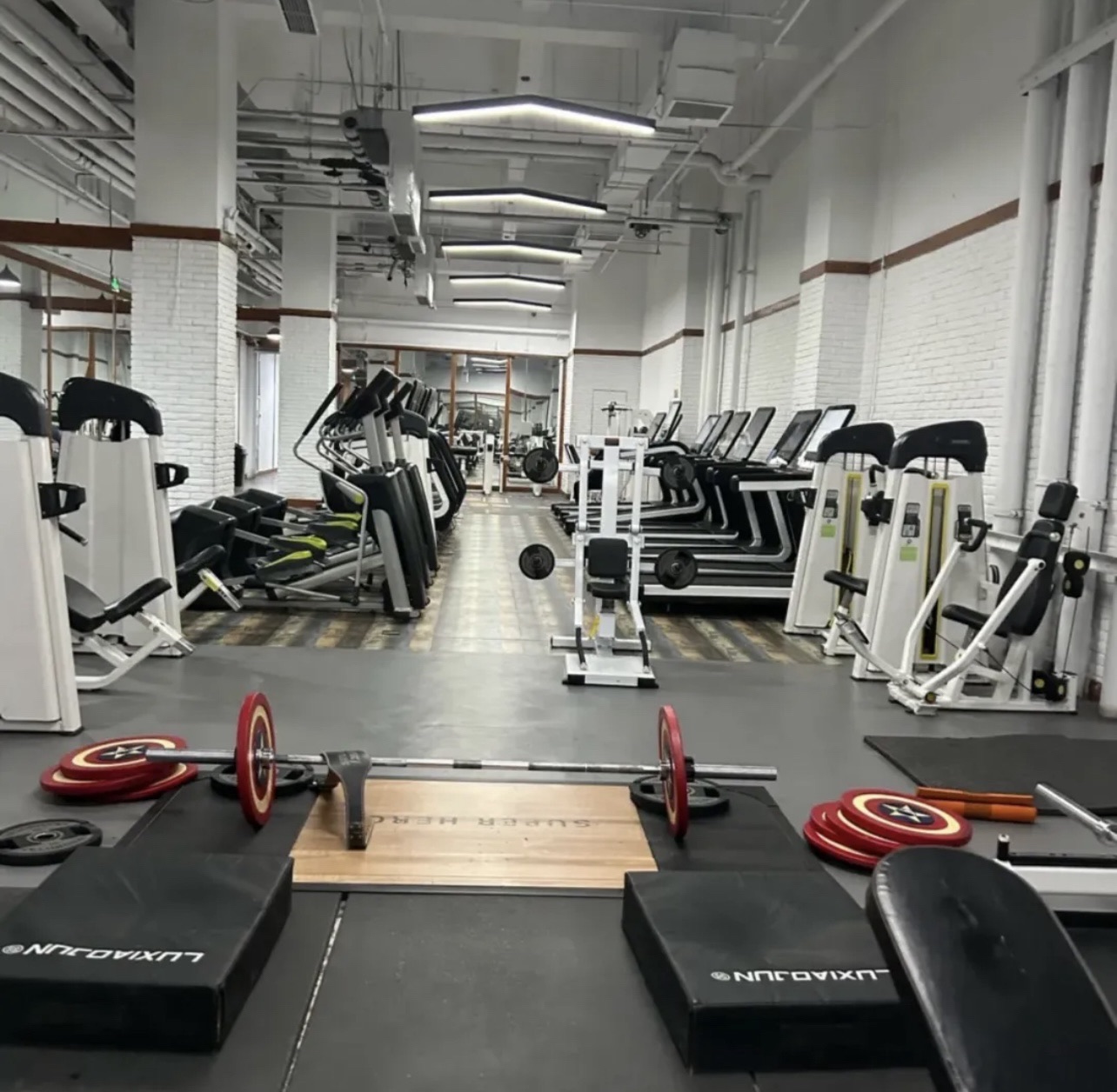 场地封面-SUPERHERO 24小时健身(石榴中心)