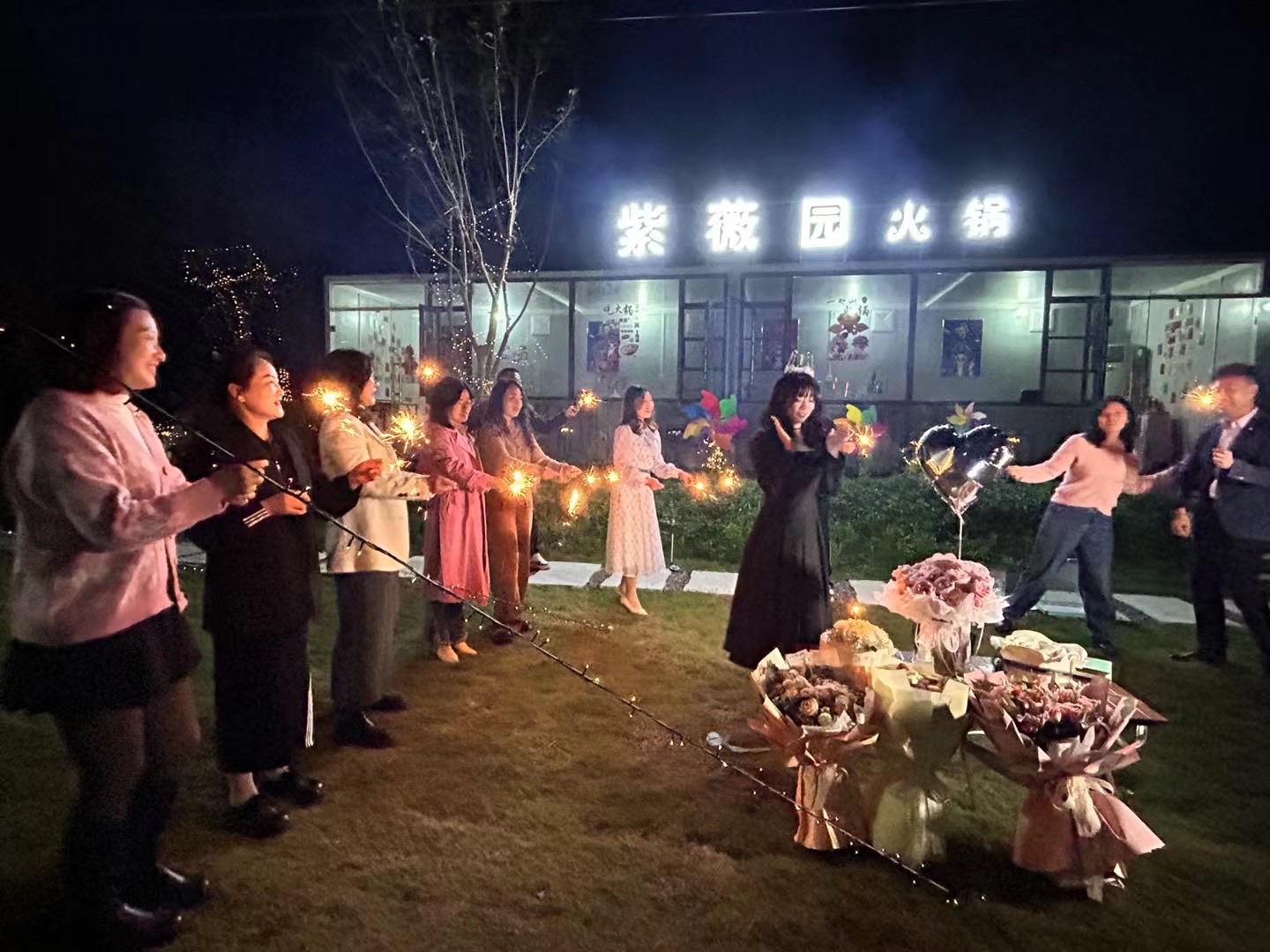 万紫千红飞鸟大世界旅行图片 1