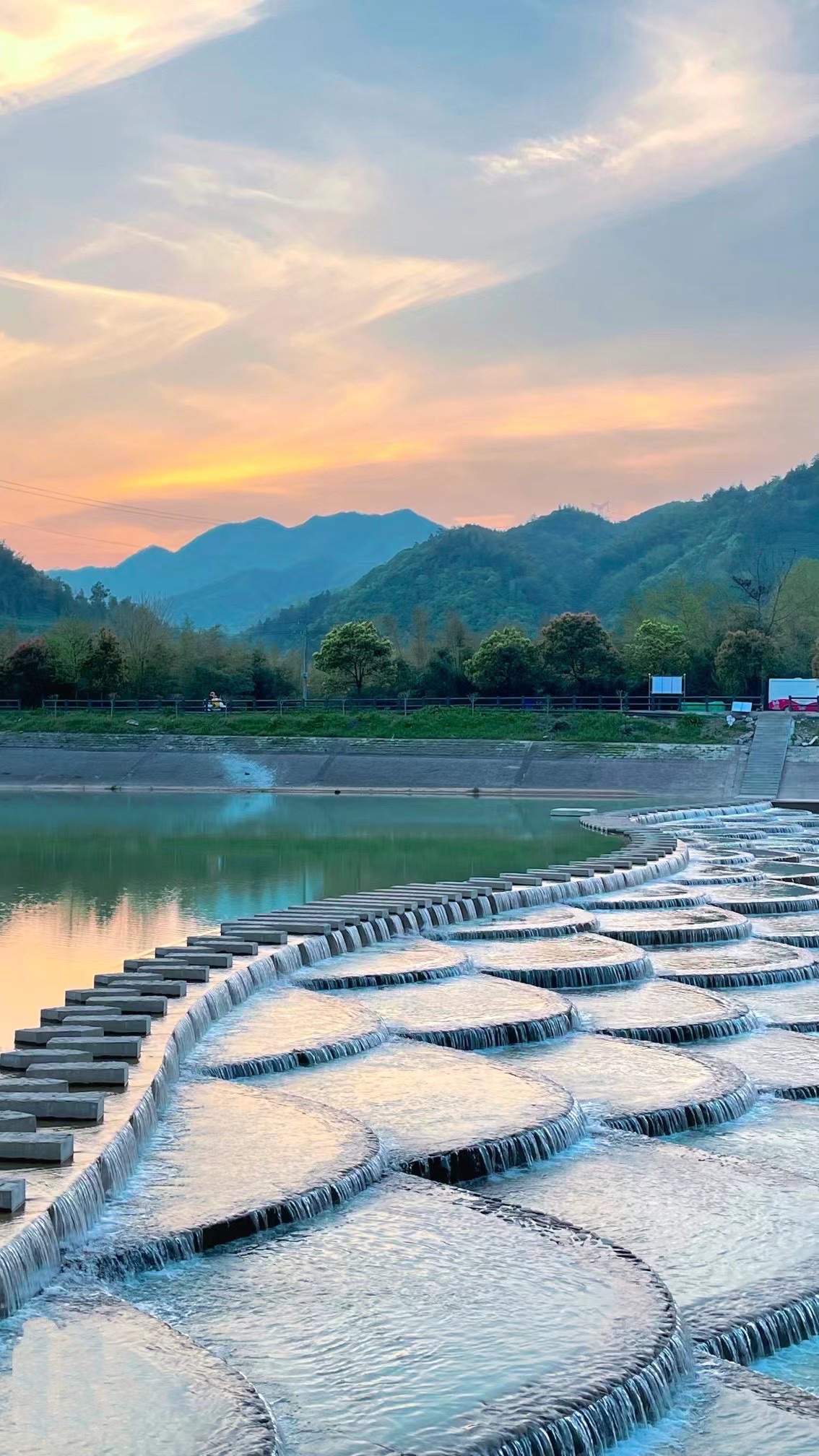 溪口鱼鳞坝