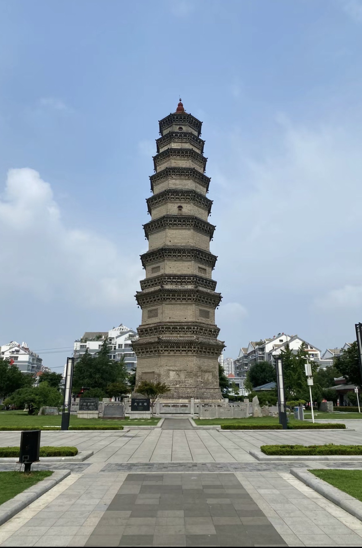 龙泉广场旅行图片 3