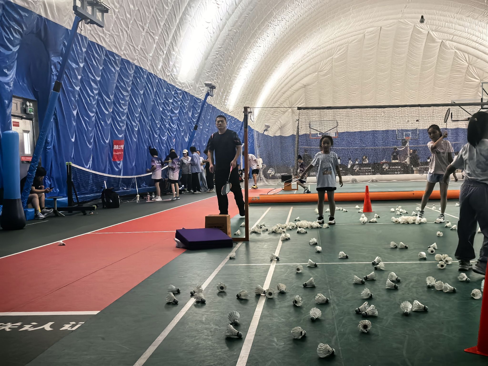 魔动空间篮球馆 - 青龙桥街道便民圈栖邻生活圈休闲服务服务点实景照片