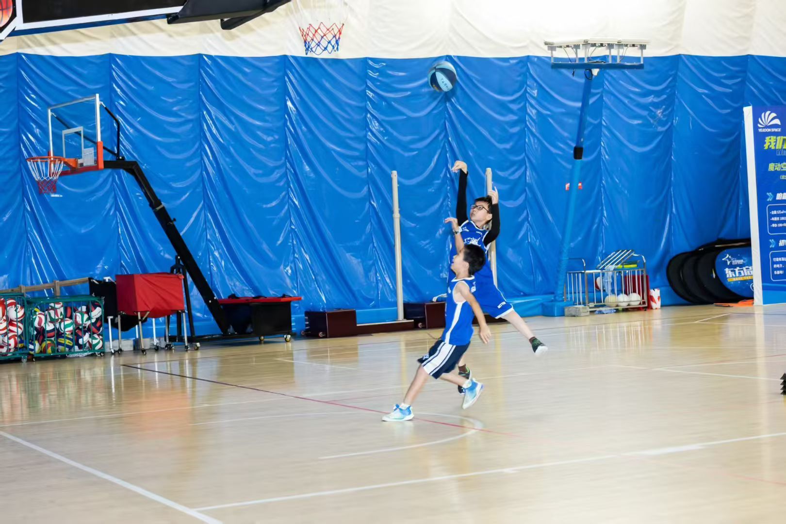 魔动空间篮球馆 - 青龙桥街道便民圈栖邻生活圈休闲服务服务点实景照片