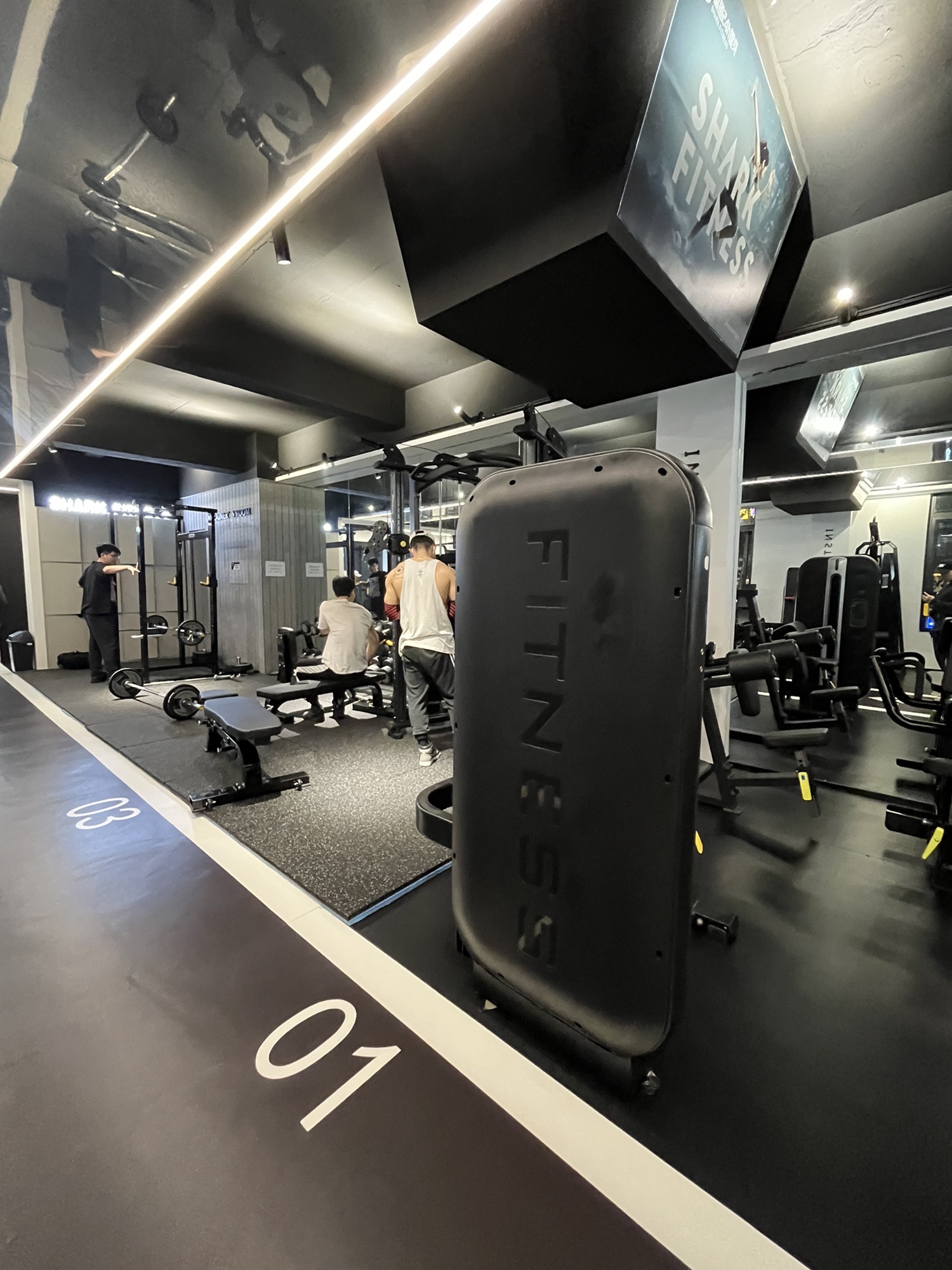 场地封面-鲨鱼泵铁屋24h Gym(鸳鸯店)