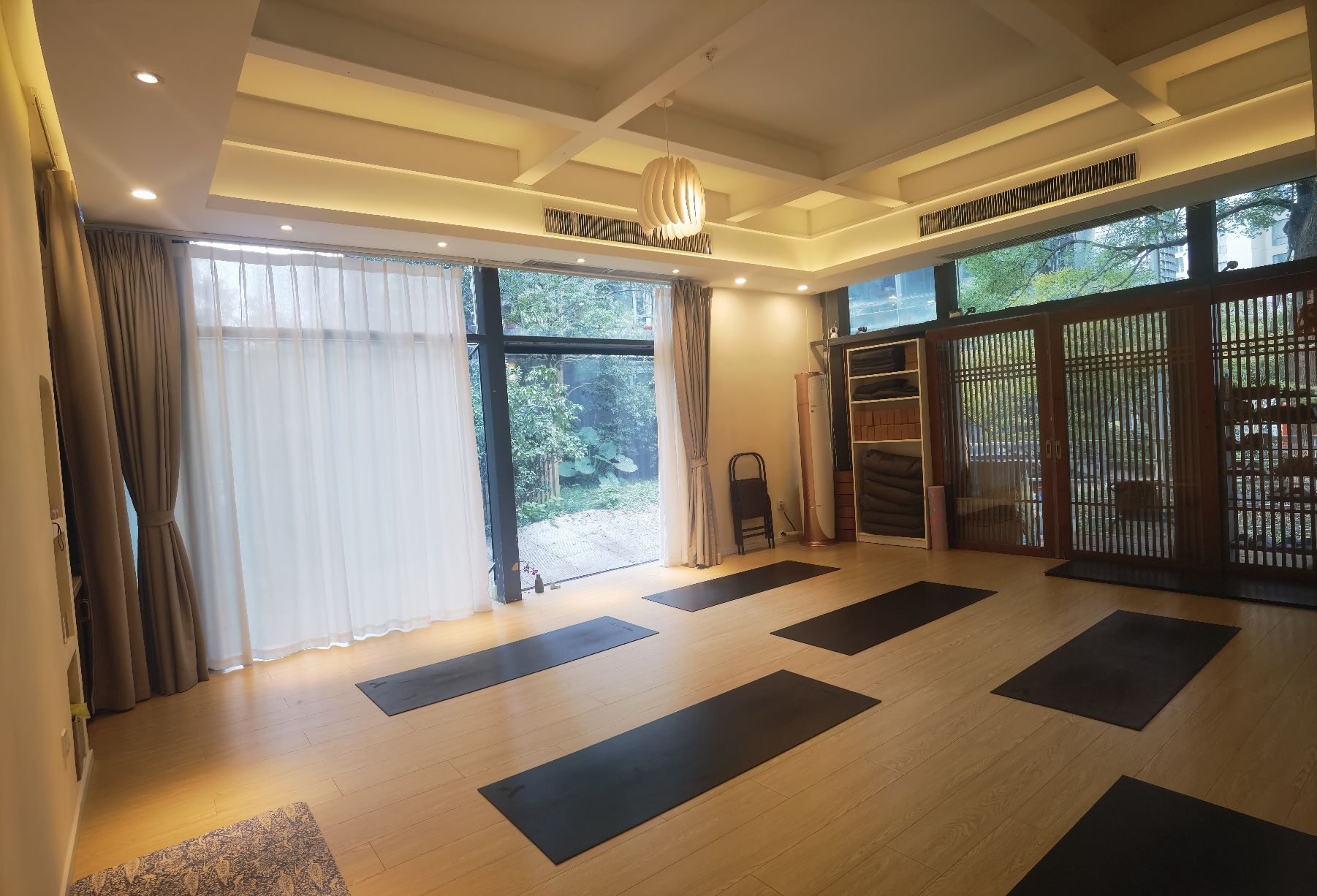 场地封面-瑜伽树YogaTree(彩虹城店)