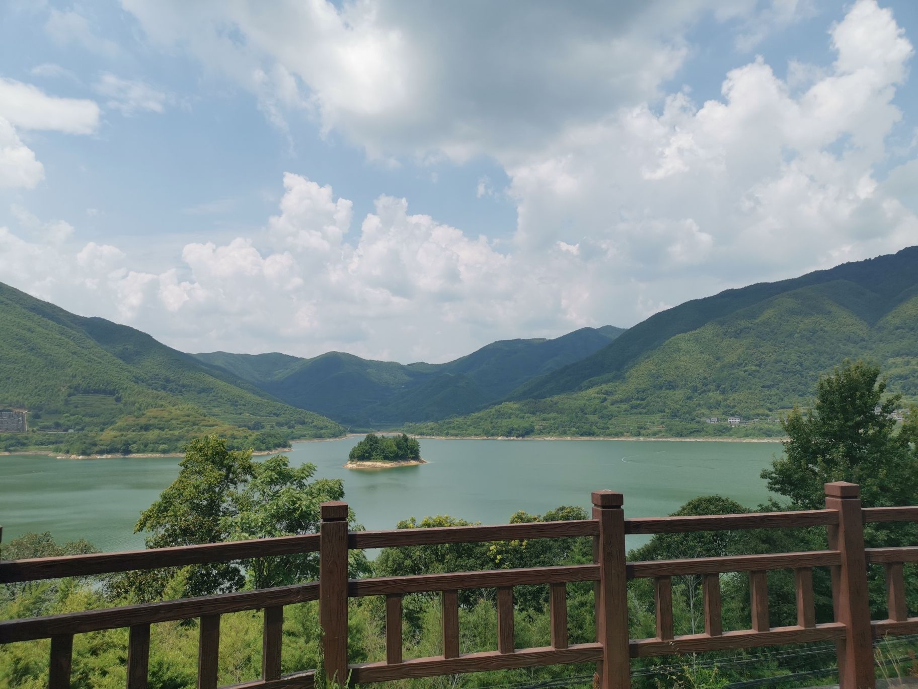 横山水库东山湾观景台旅行图片 1