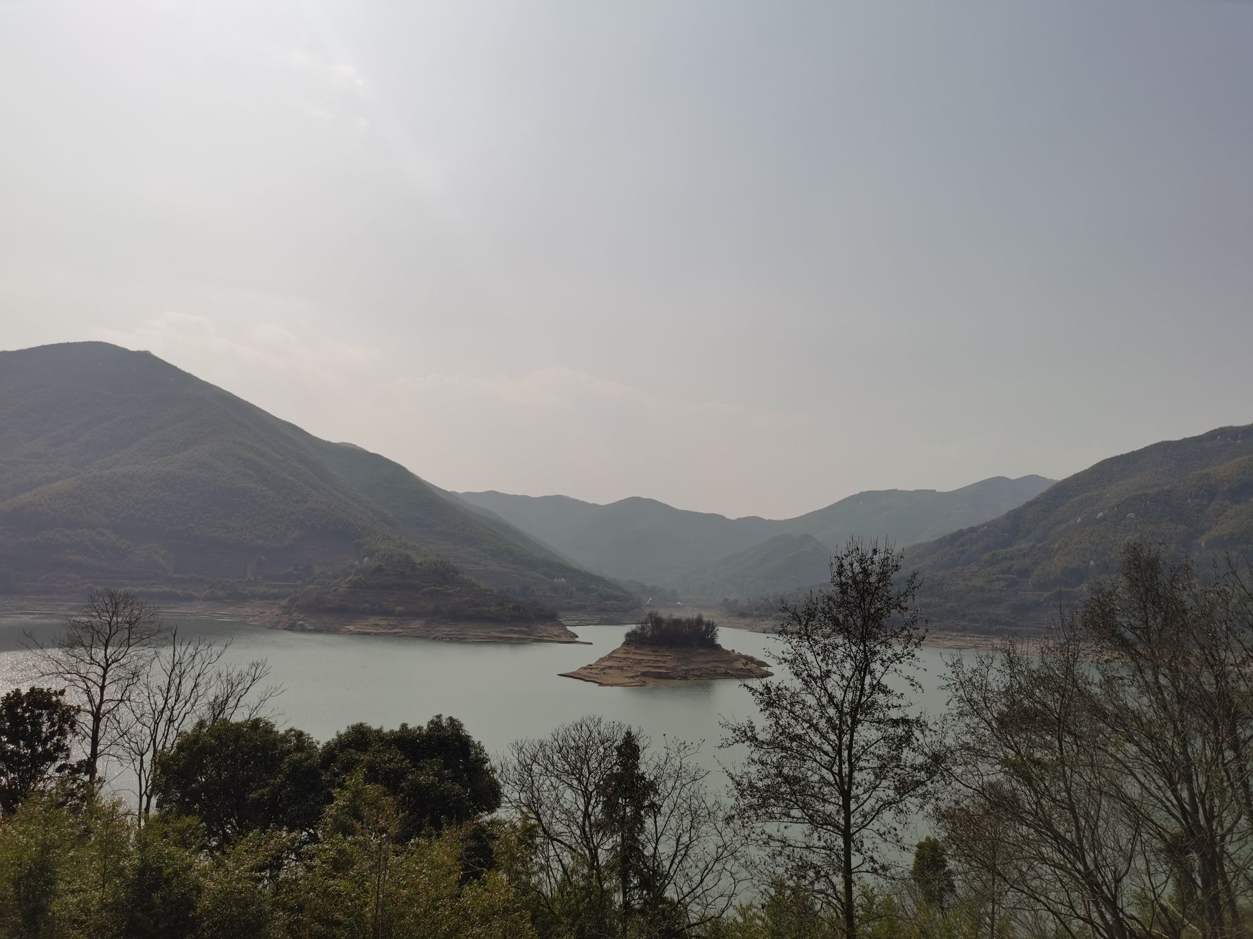 横山水库东山湾观景台旅行图片 1