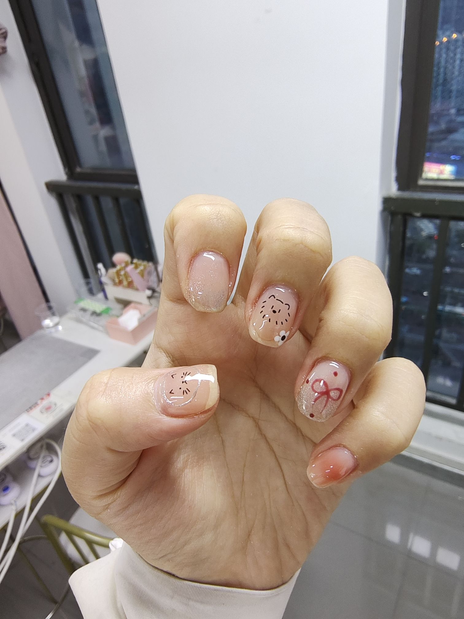 尤米一站式美甲美睫(中央第五街店)
