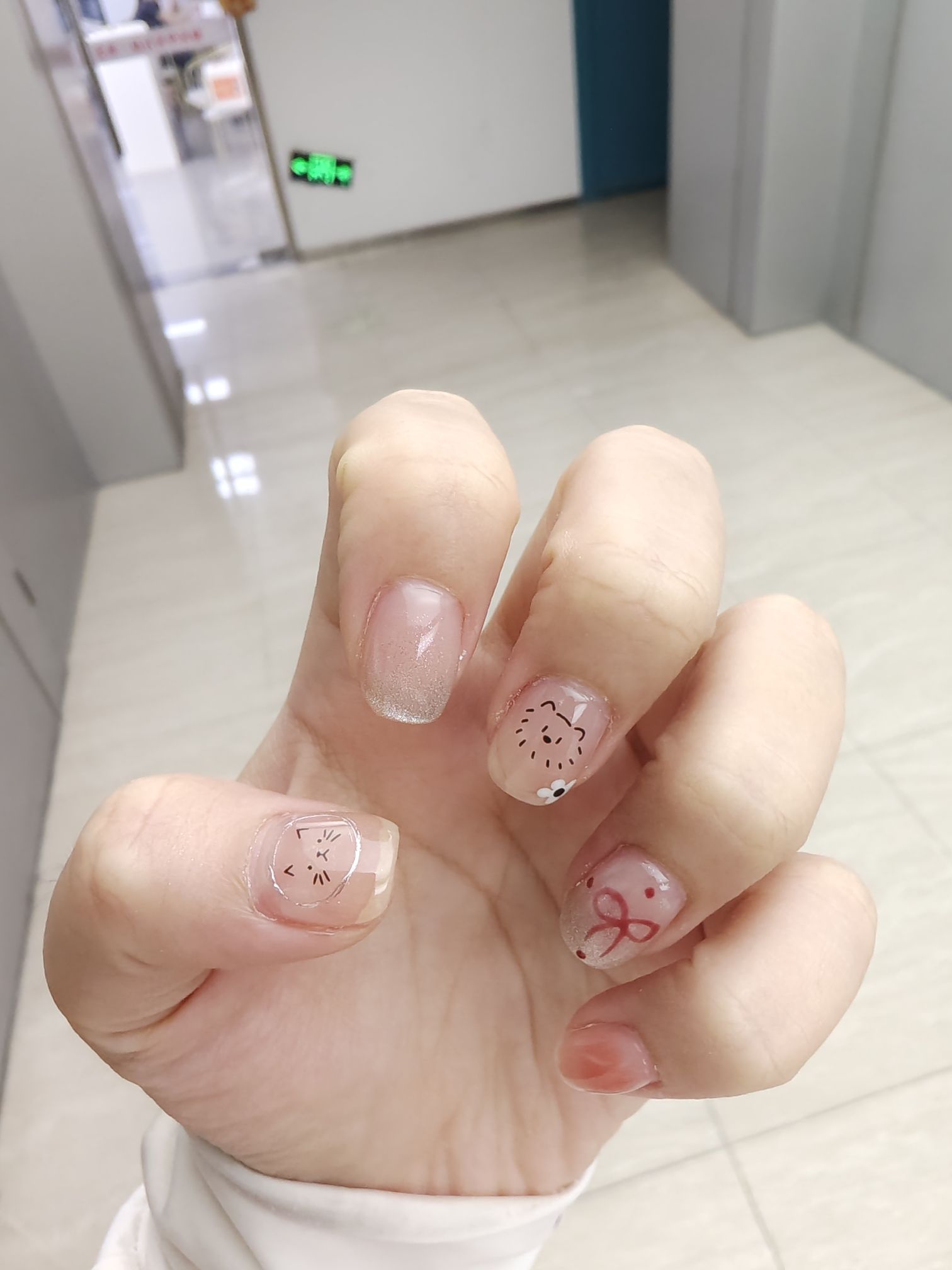 尤米一站式美甲美睫(中央第五街店)