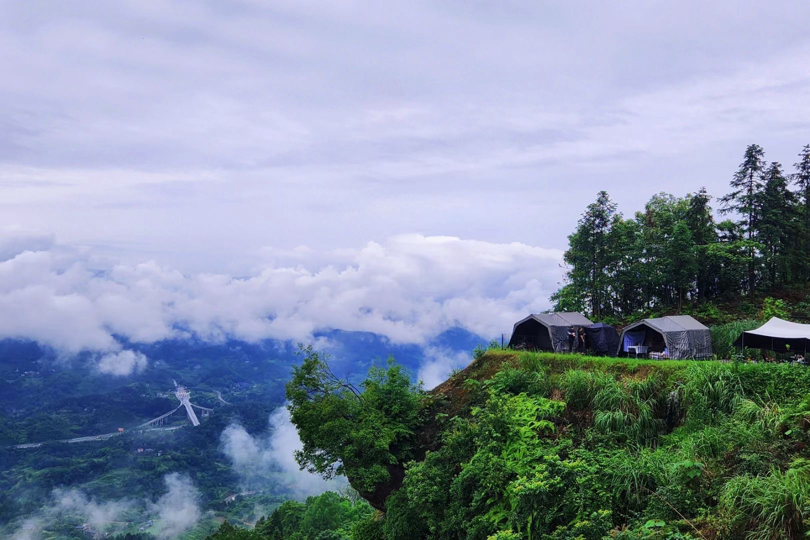 场地封面-云豹营地