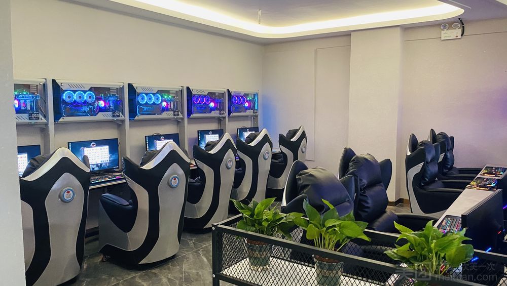 星宿电竞网咖(中环百货店)