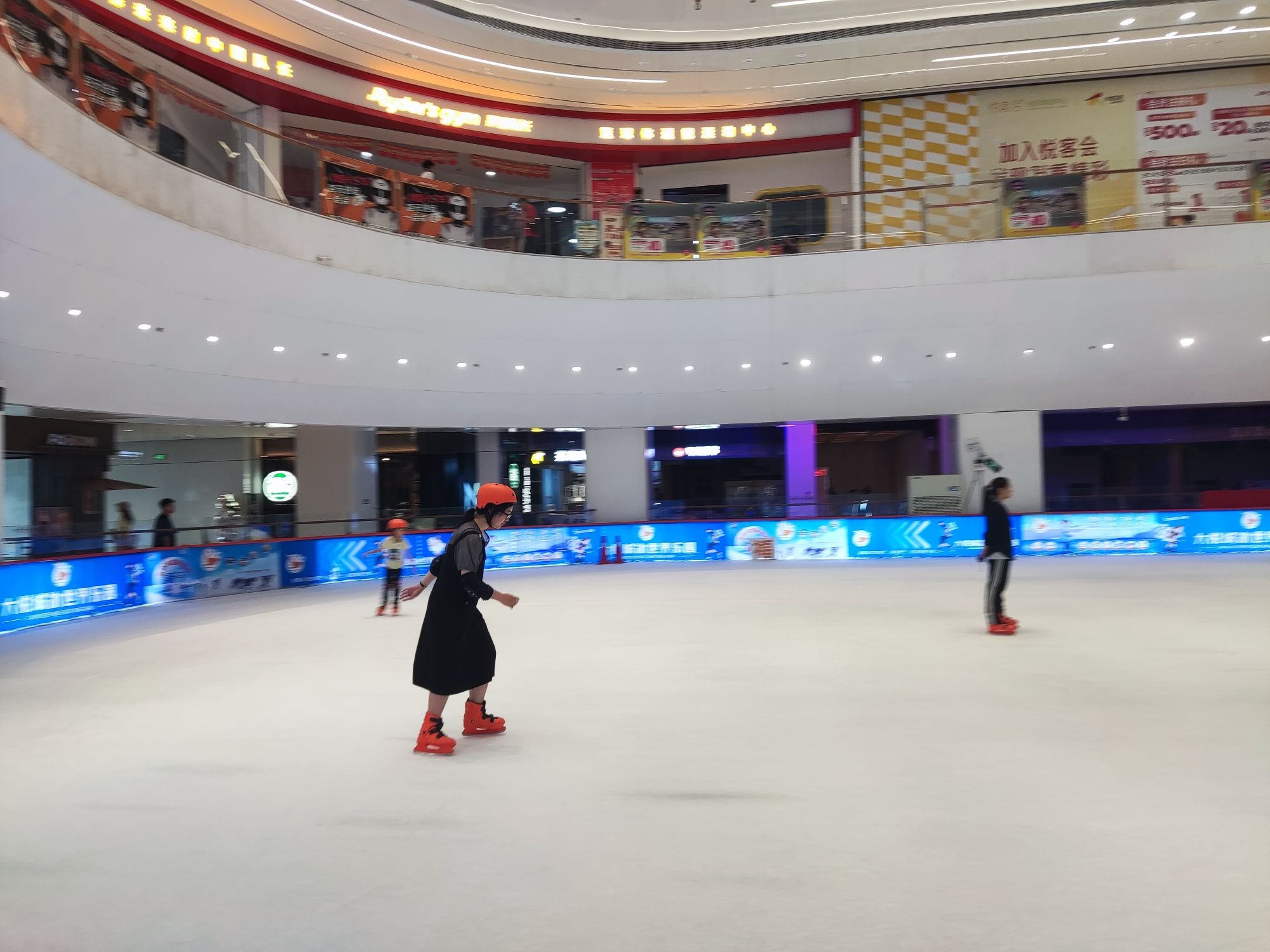 场地封面-冰雪溜冰场(重庆大悦城南区店)