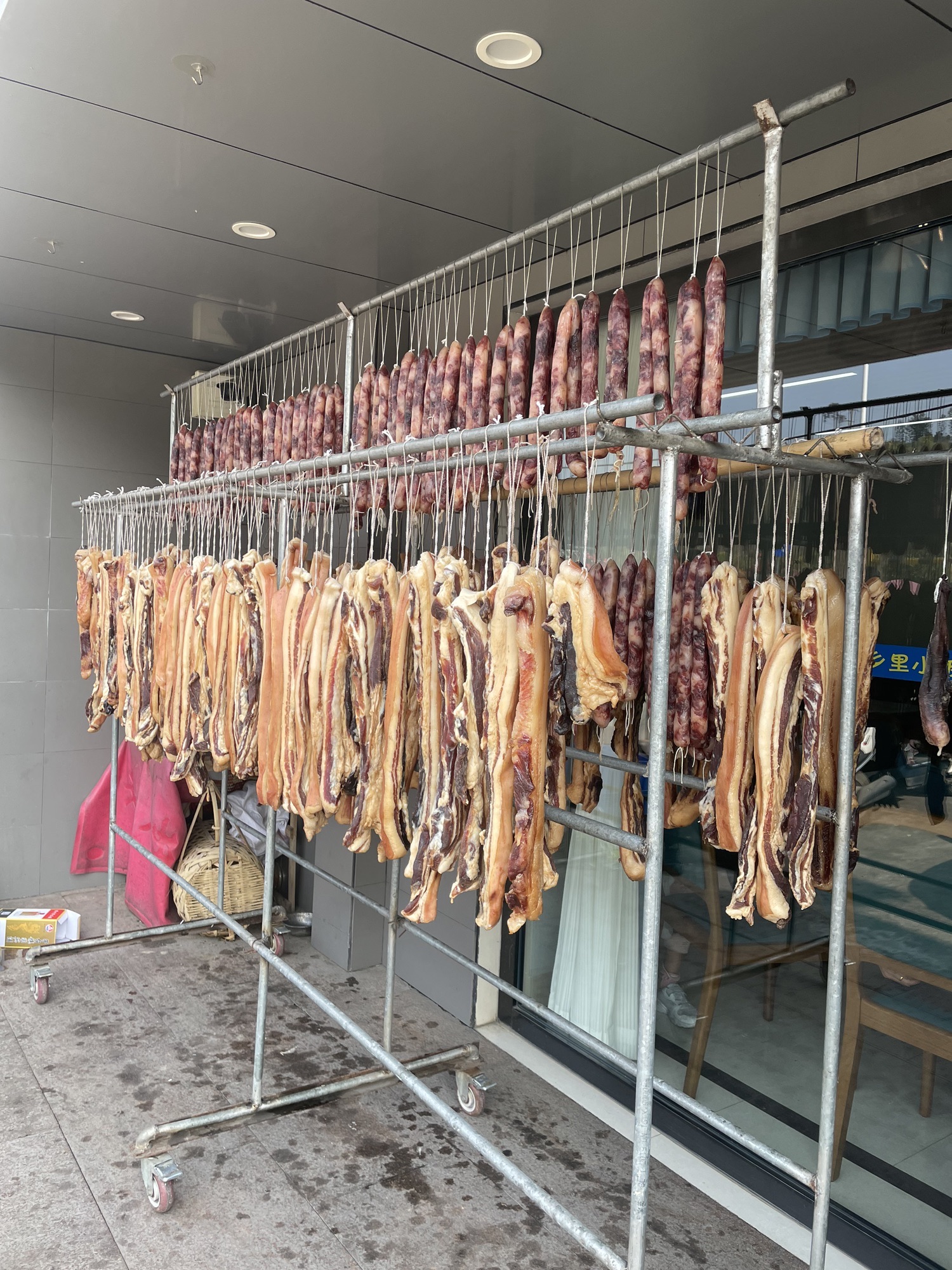 平安乡里小饭馆