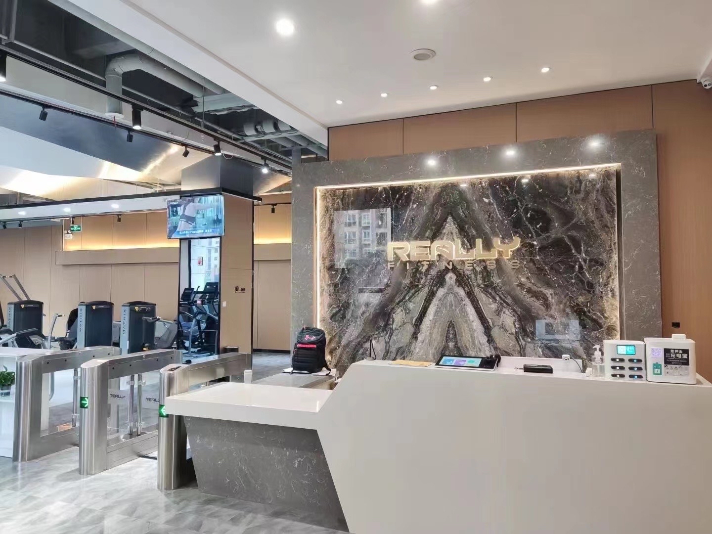 场地封面-瑞力健身(梨园路店)