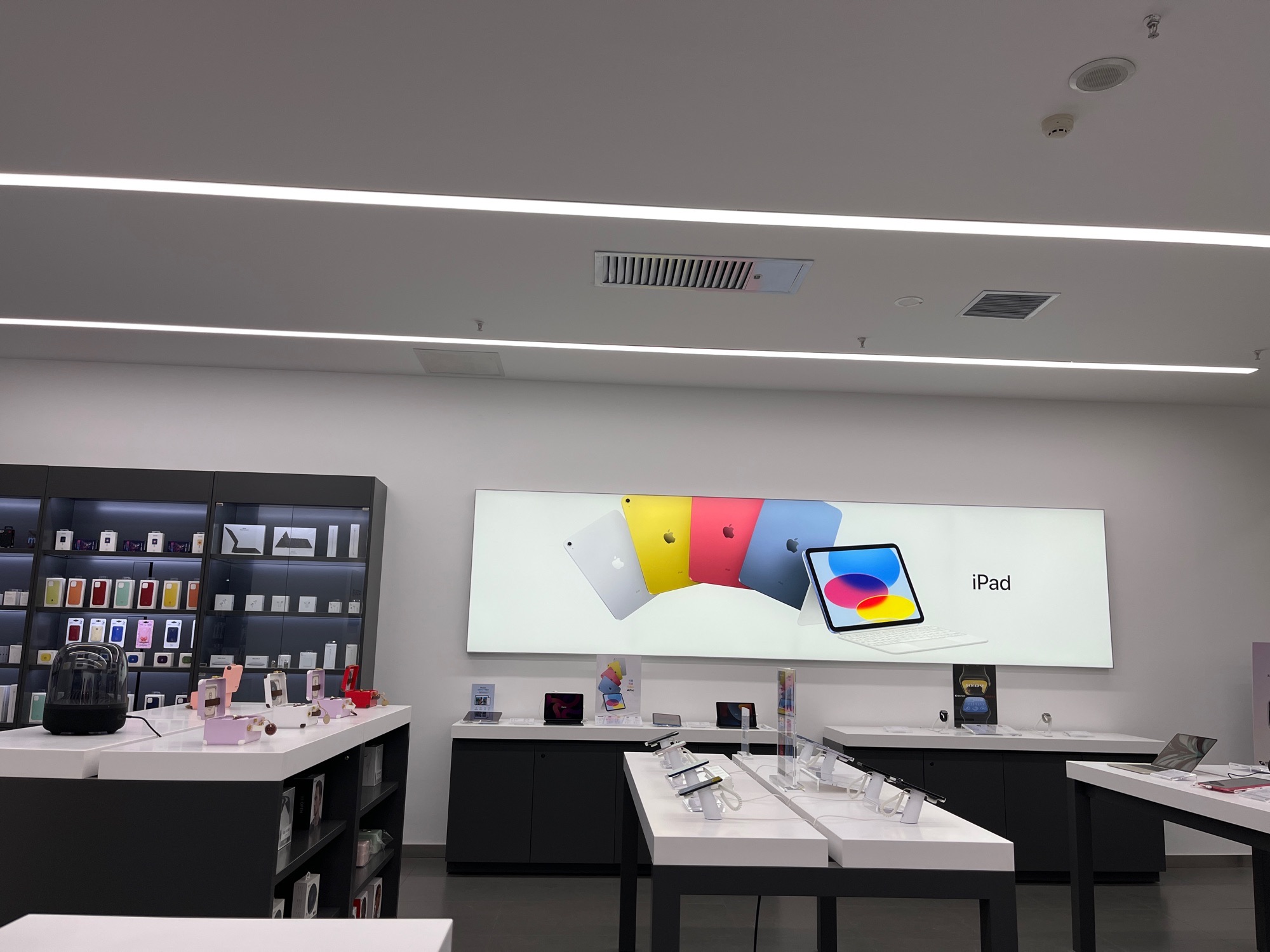 Apple授权专营店(玉泉七彩城店)