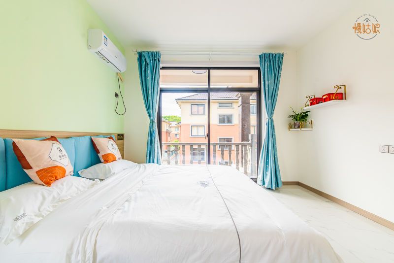 场地封面-慢姑娘逸苑团建聚会私家庭院度假别墅轰趴馆(富阳店)