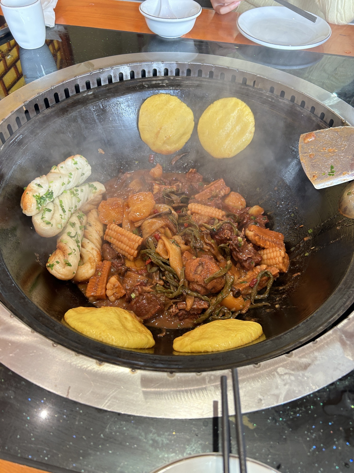 东北黑土地铁锅炖(阜阳总店)