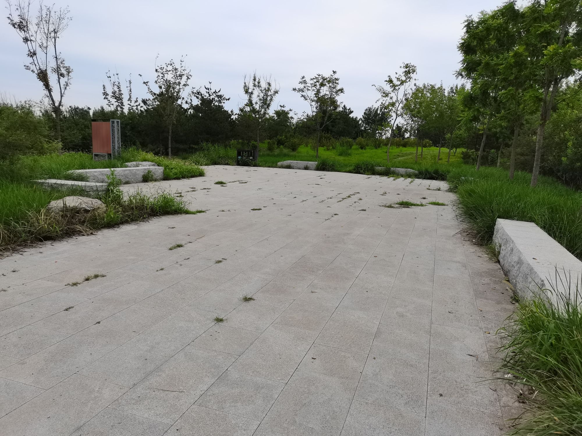 南苑森林湿地公园鹭影台旅行图片 1