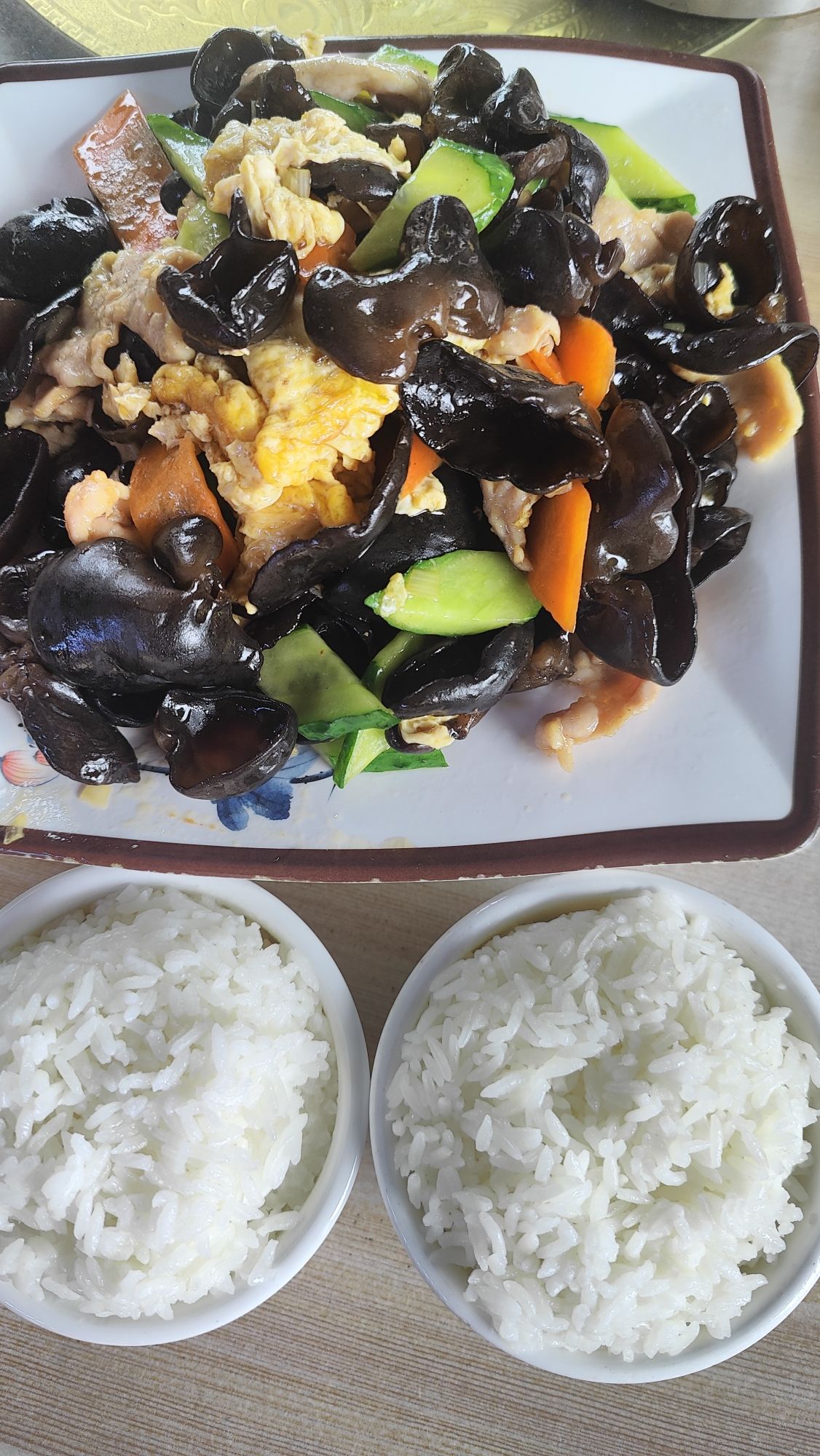 聚福来家常菜铁锅炖(官塘水院店)