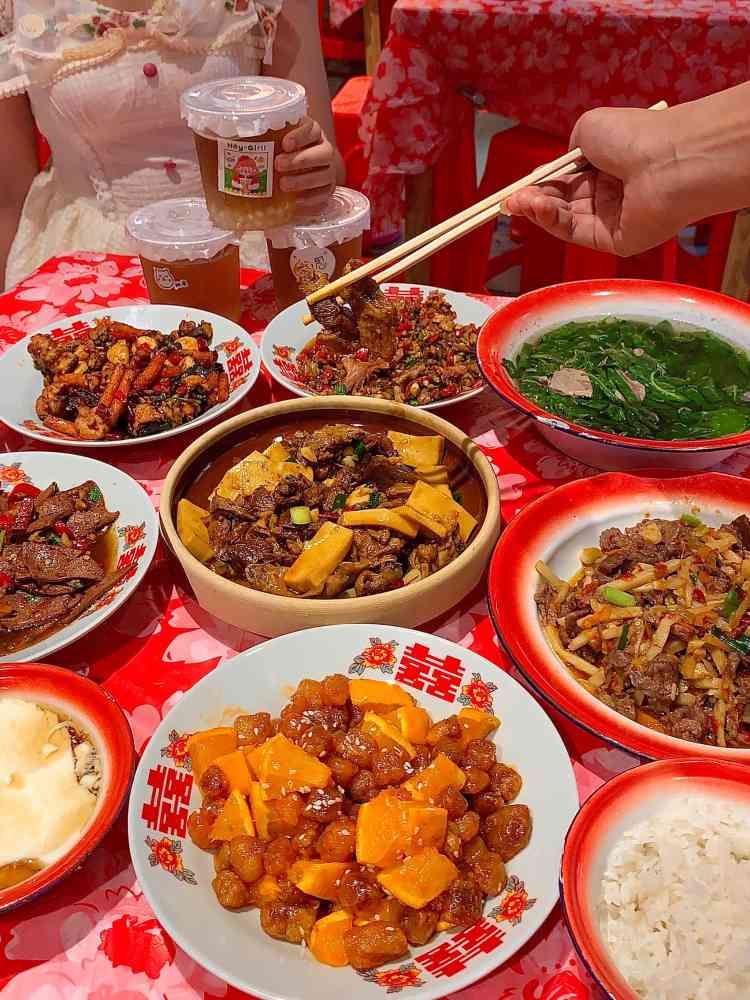 王可欢饭馆子