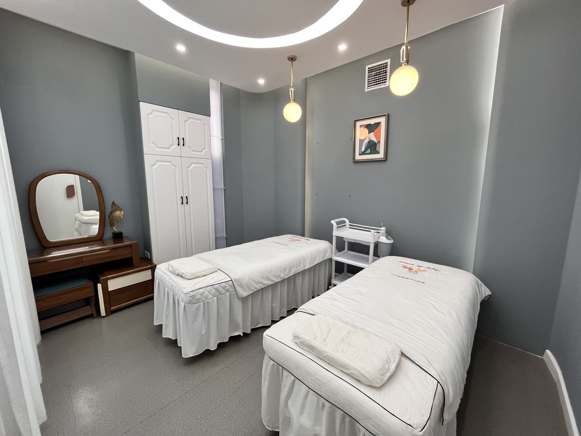 美伊尔抗衰美体中心