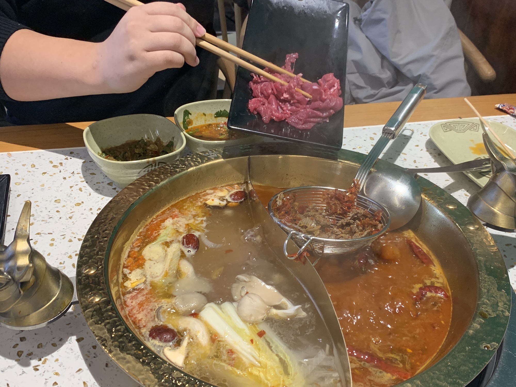 京品鎏潮汕牛肉自助火锅(龙湖天街店)