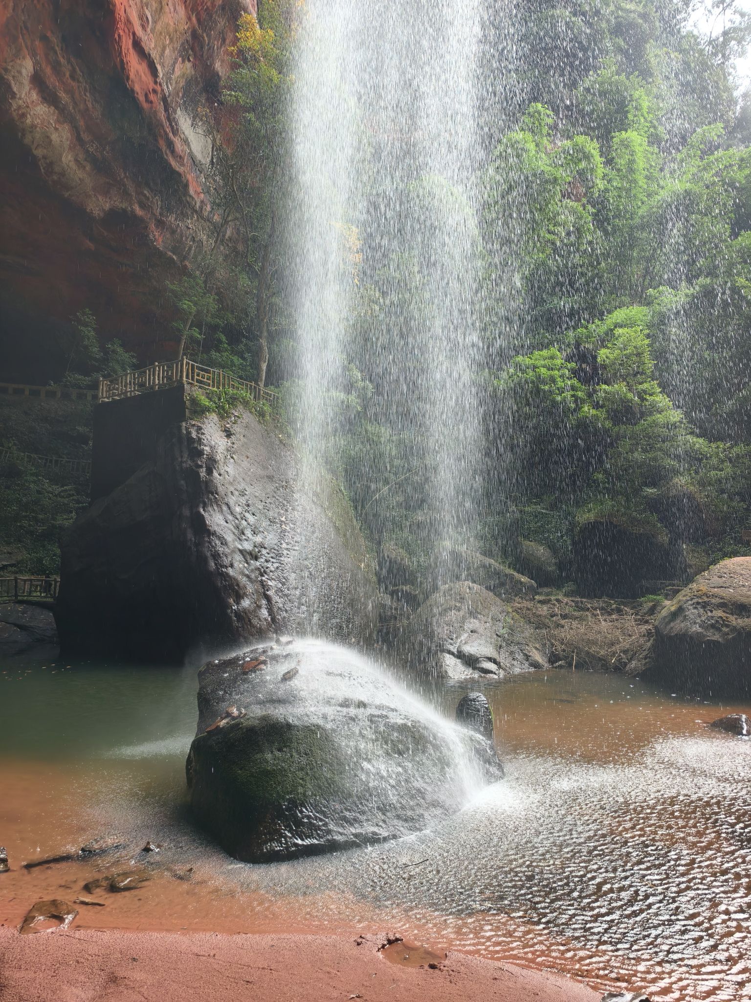 竹海之萧洞飞虹