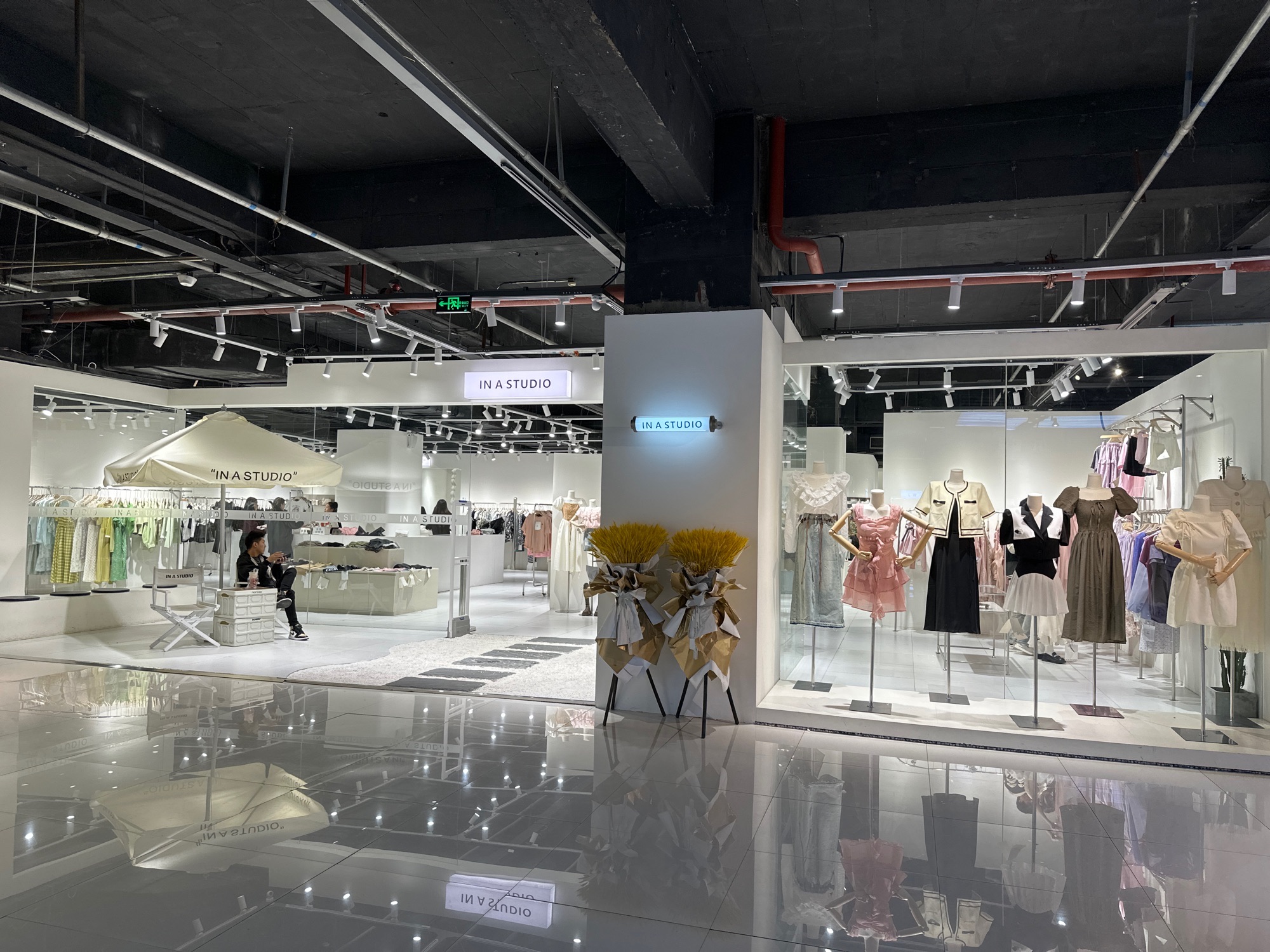 IN A STUDIO女装饰品集合店(沈阳春天店)