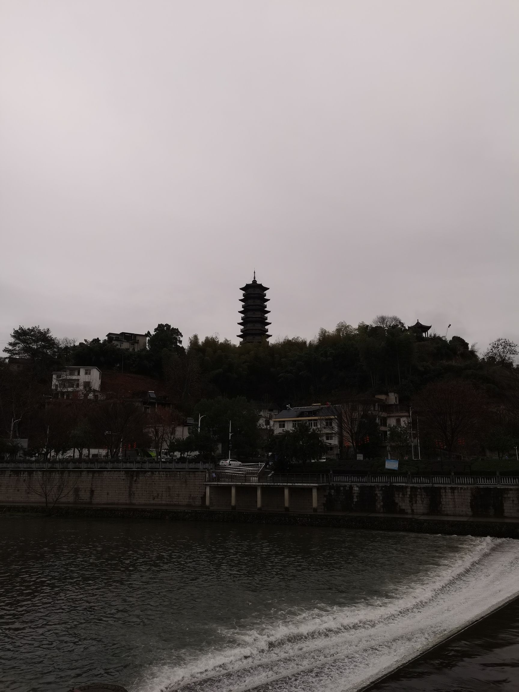 双峰塔旅行图片 1