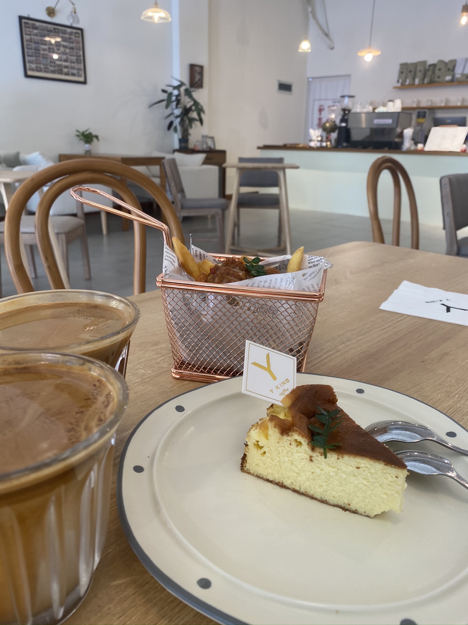 Y KING COFFEE质上咖啡(文涵路店) · Shanghai