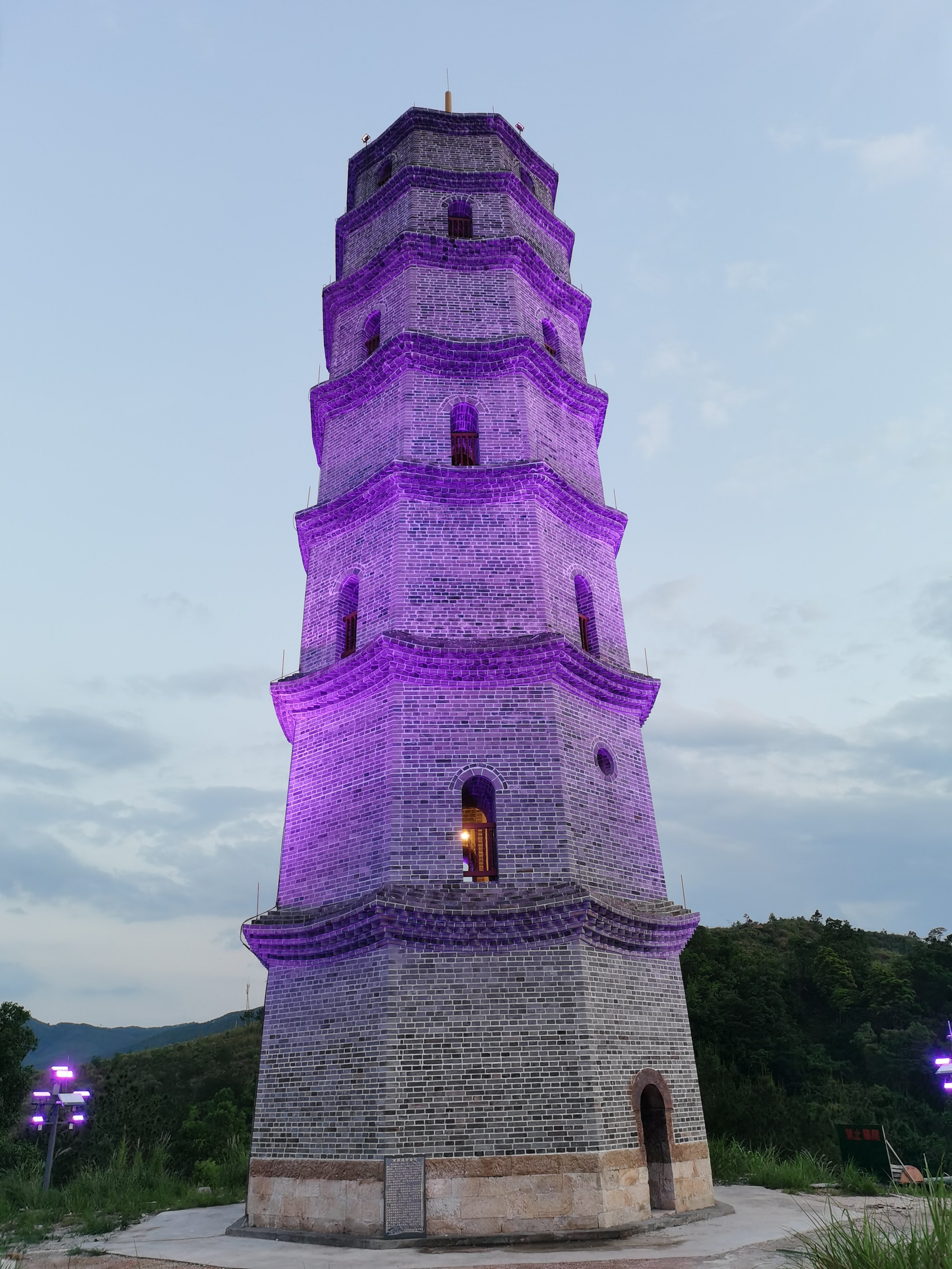 凌云塔旅行图片