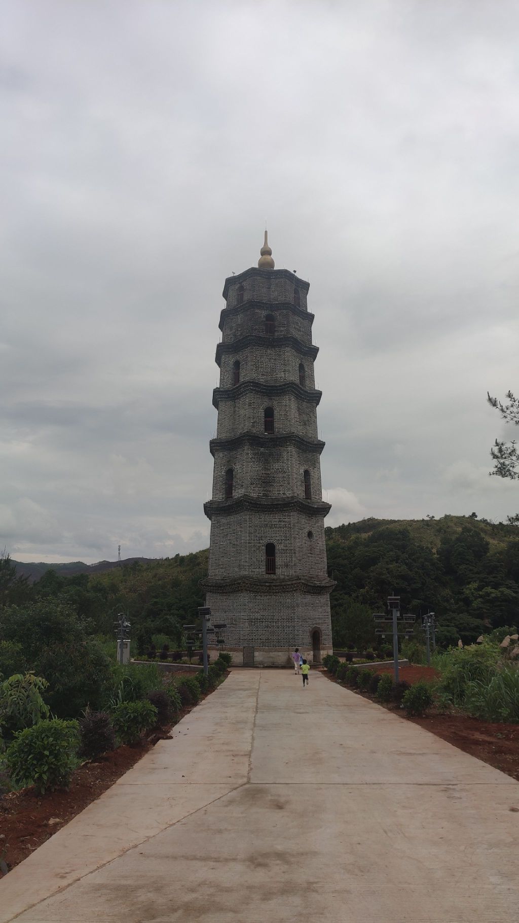 凌云塔旅行图片 1
