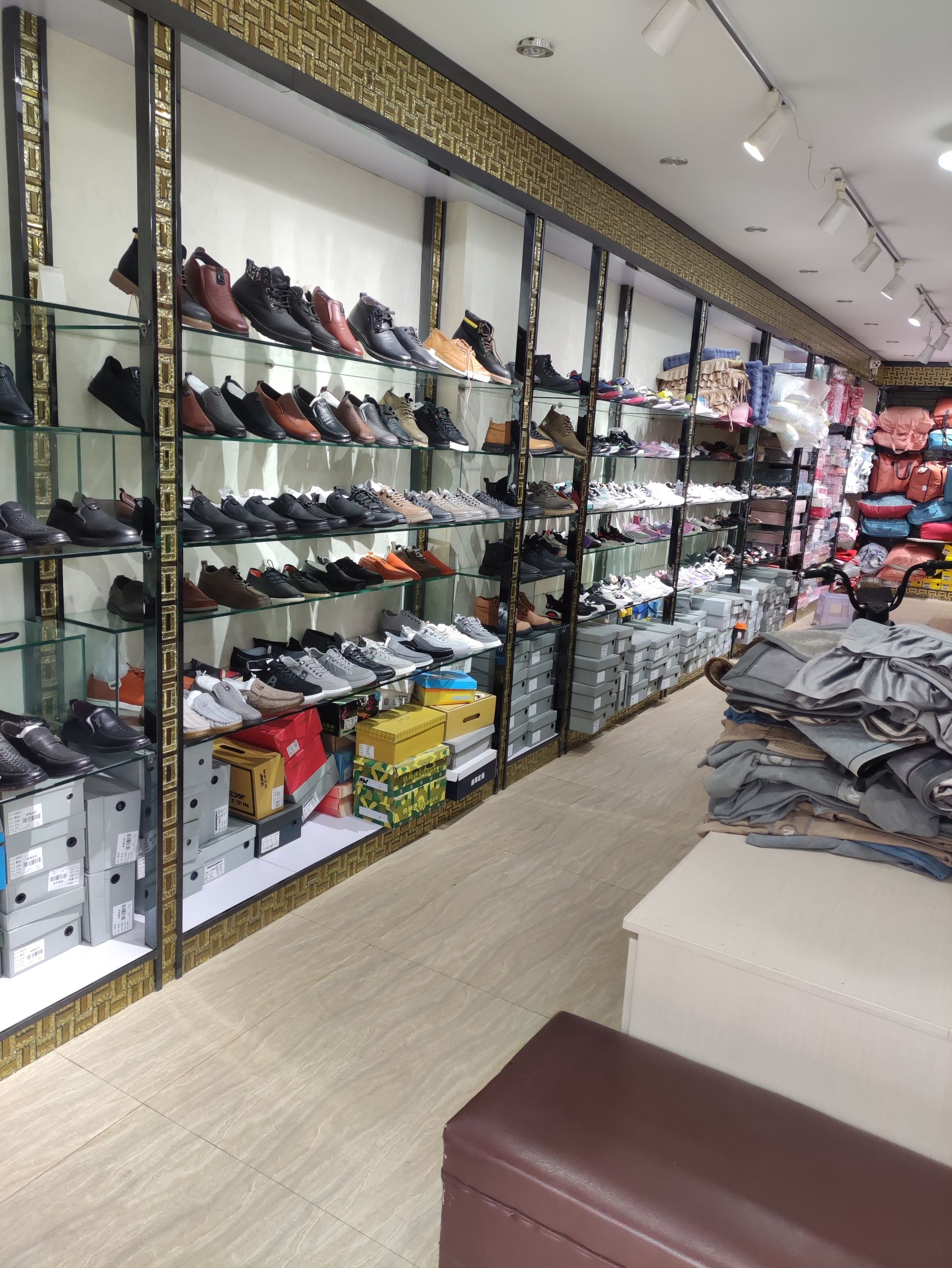 平价鞋业(张家院子线店)