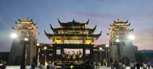 巴国古城