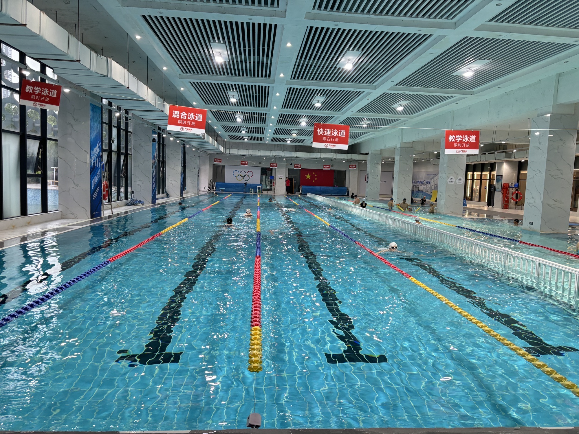 场地封面-铭勇恒温游泳健身(金沙泊岸店)