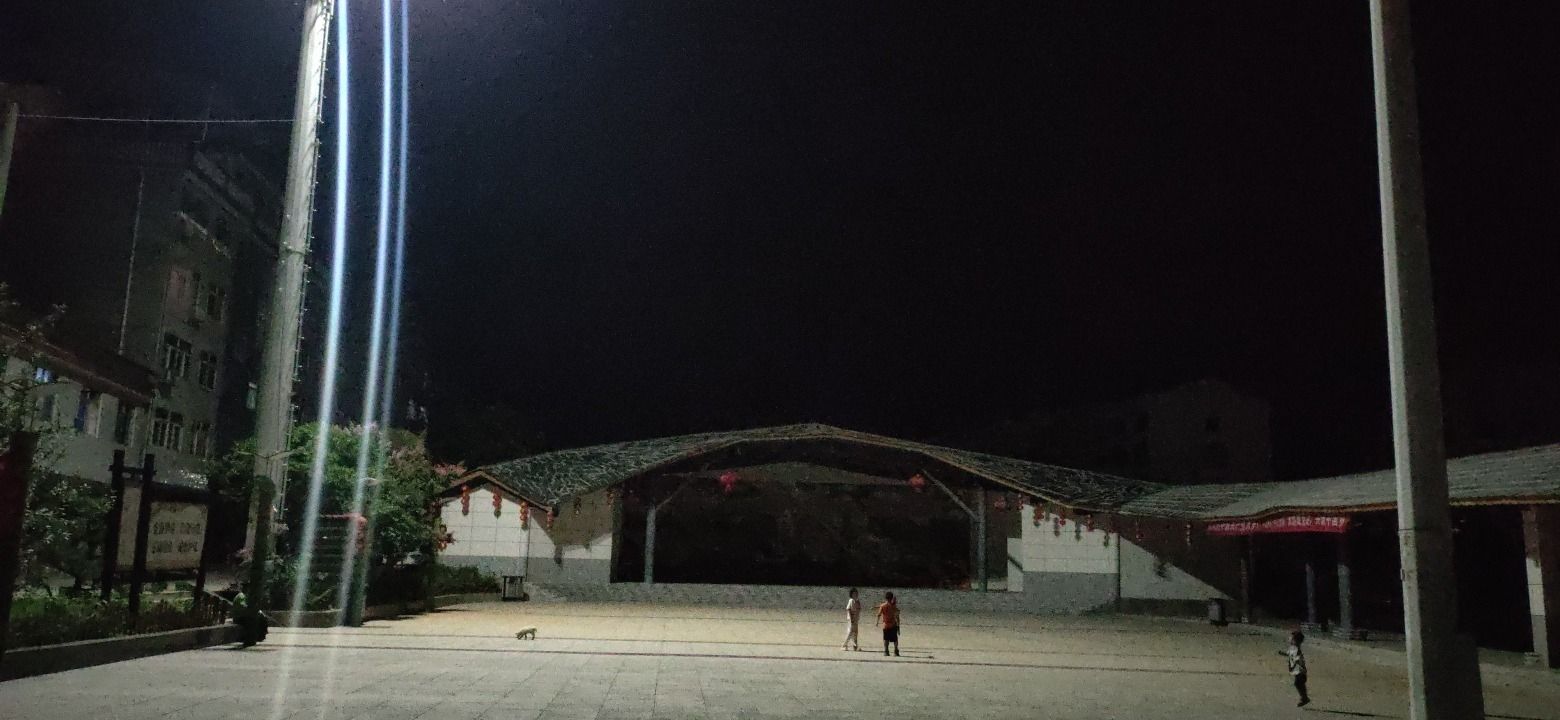 店子镇二街广场
