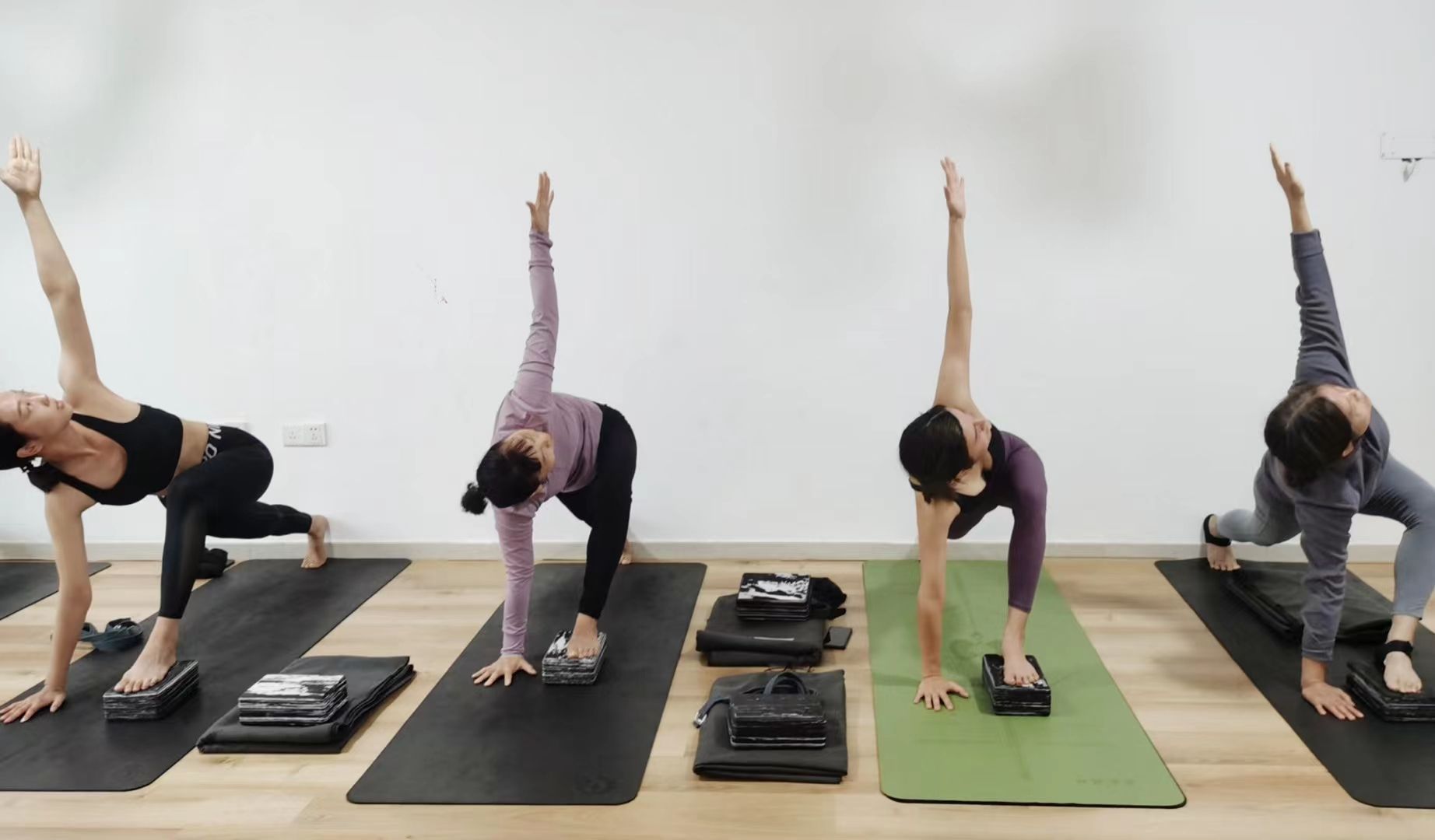 场地封面-诗宛瑜伽·普拉提(时代店)