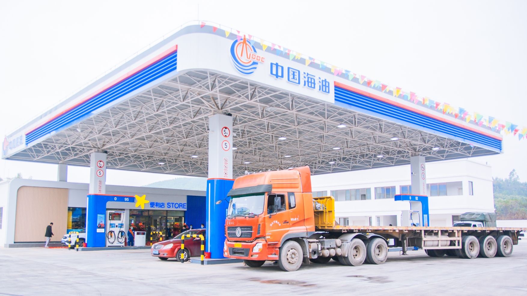 中国海油白土加油站