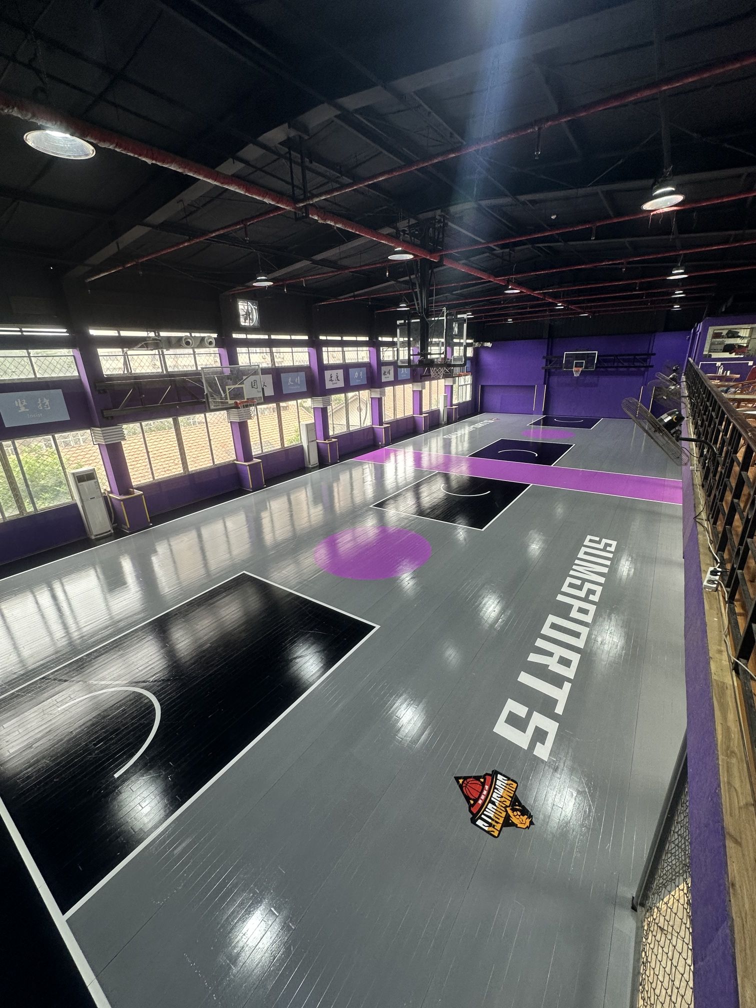 场地封面-萨姆篮球运动馆(含光馆)