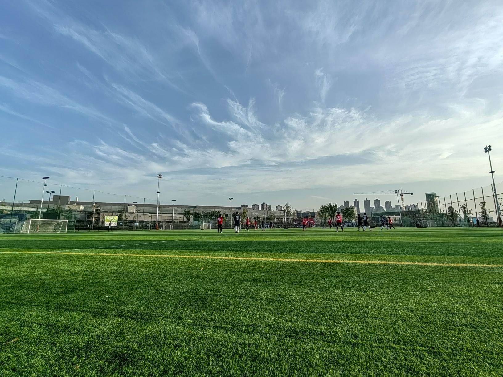 场地封面-华侨城足球公园