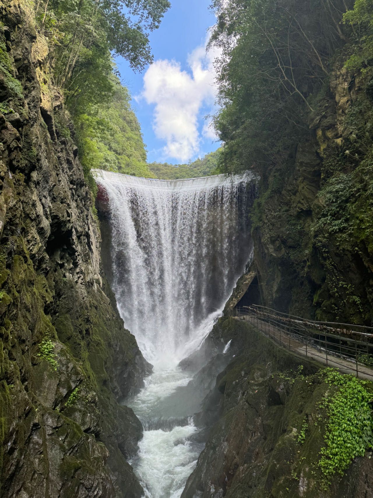 香火岩风景区旅行图片 1