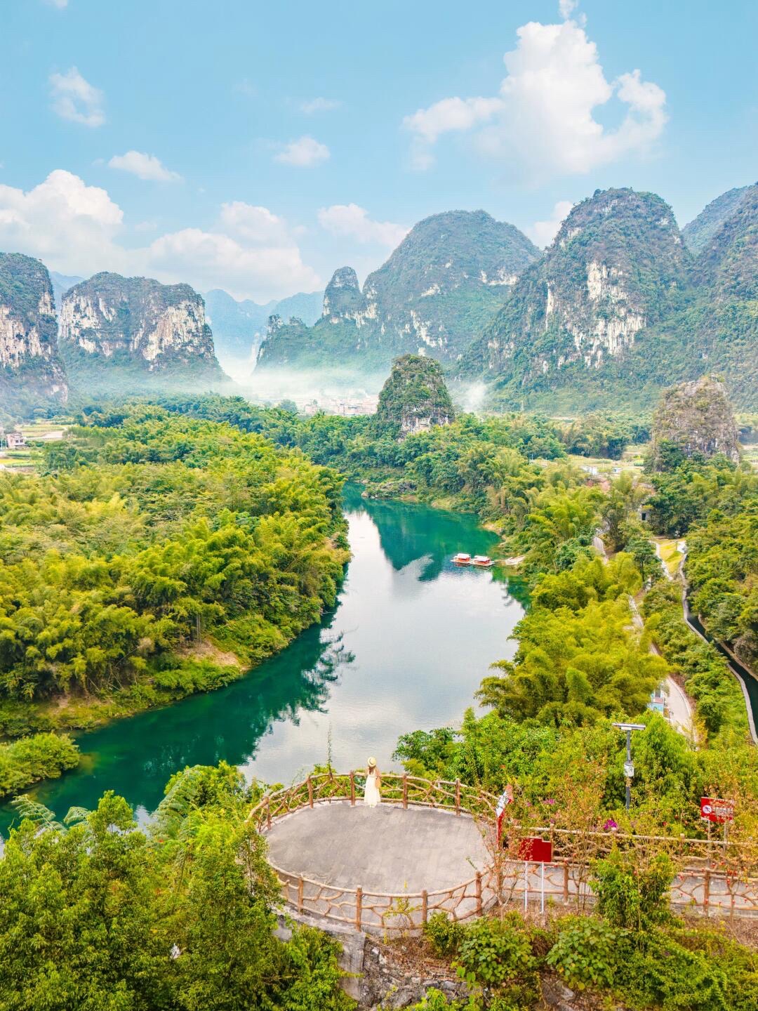 龙江第一湾景区