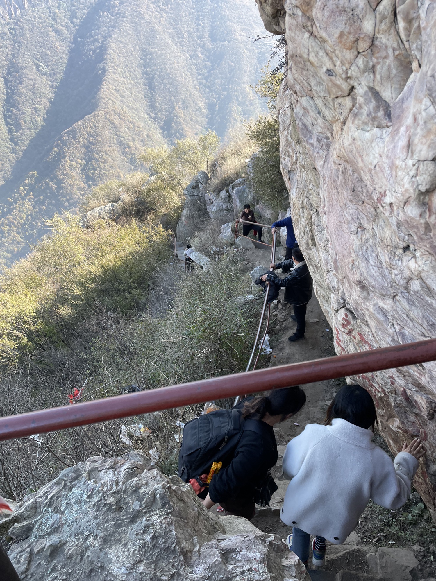 老母修行洞(中灵山)旅行图片 1