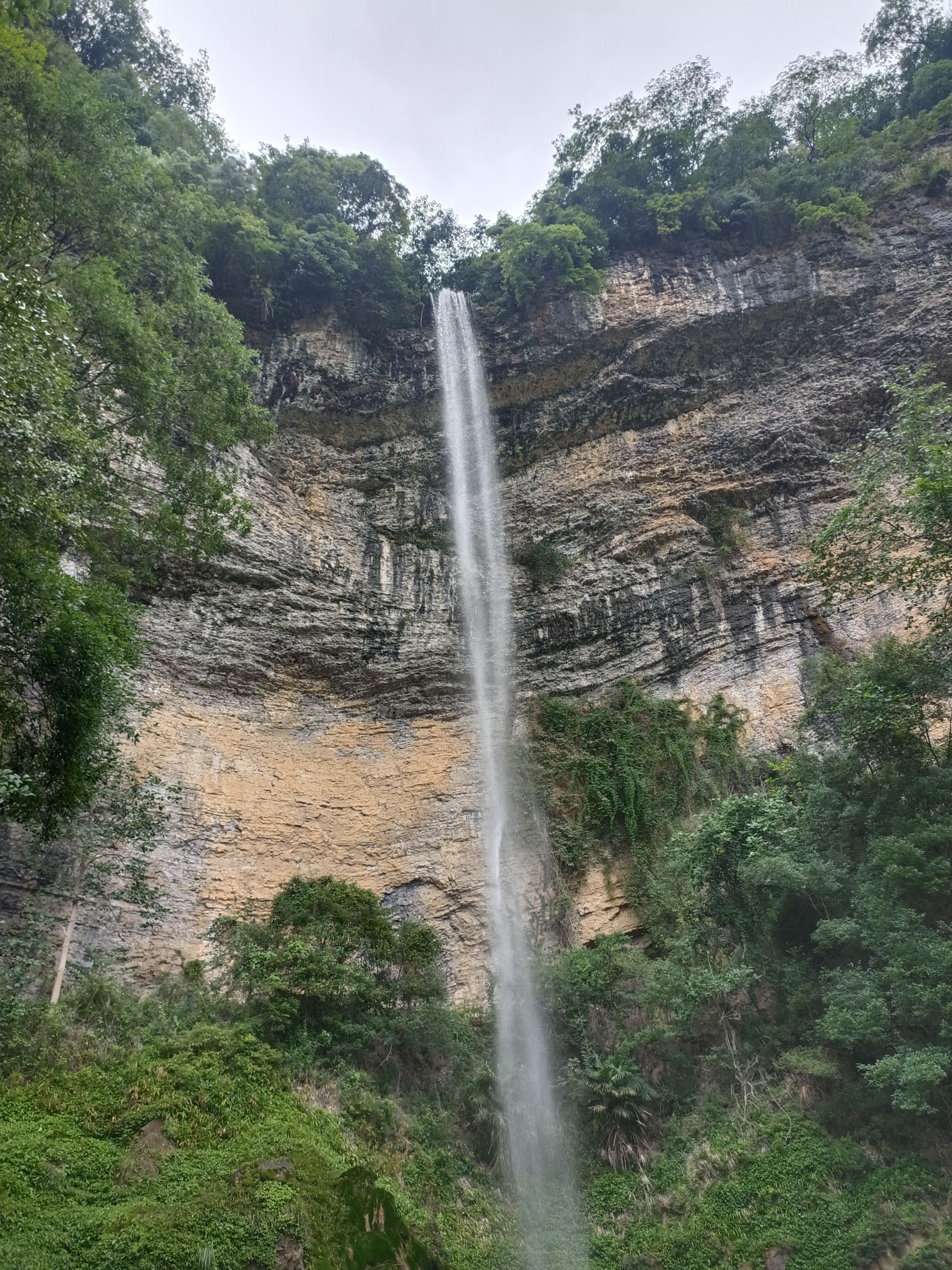 漂水岩瀑布旅行图片 1
